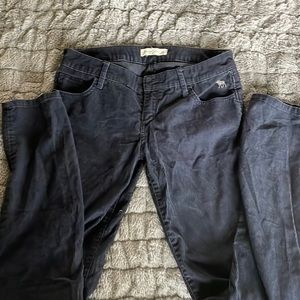Size 2 reg low cut straight leg cords Abercrombie navy blue